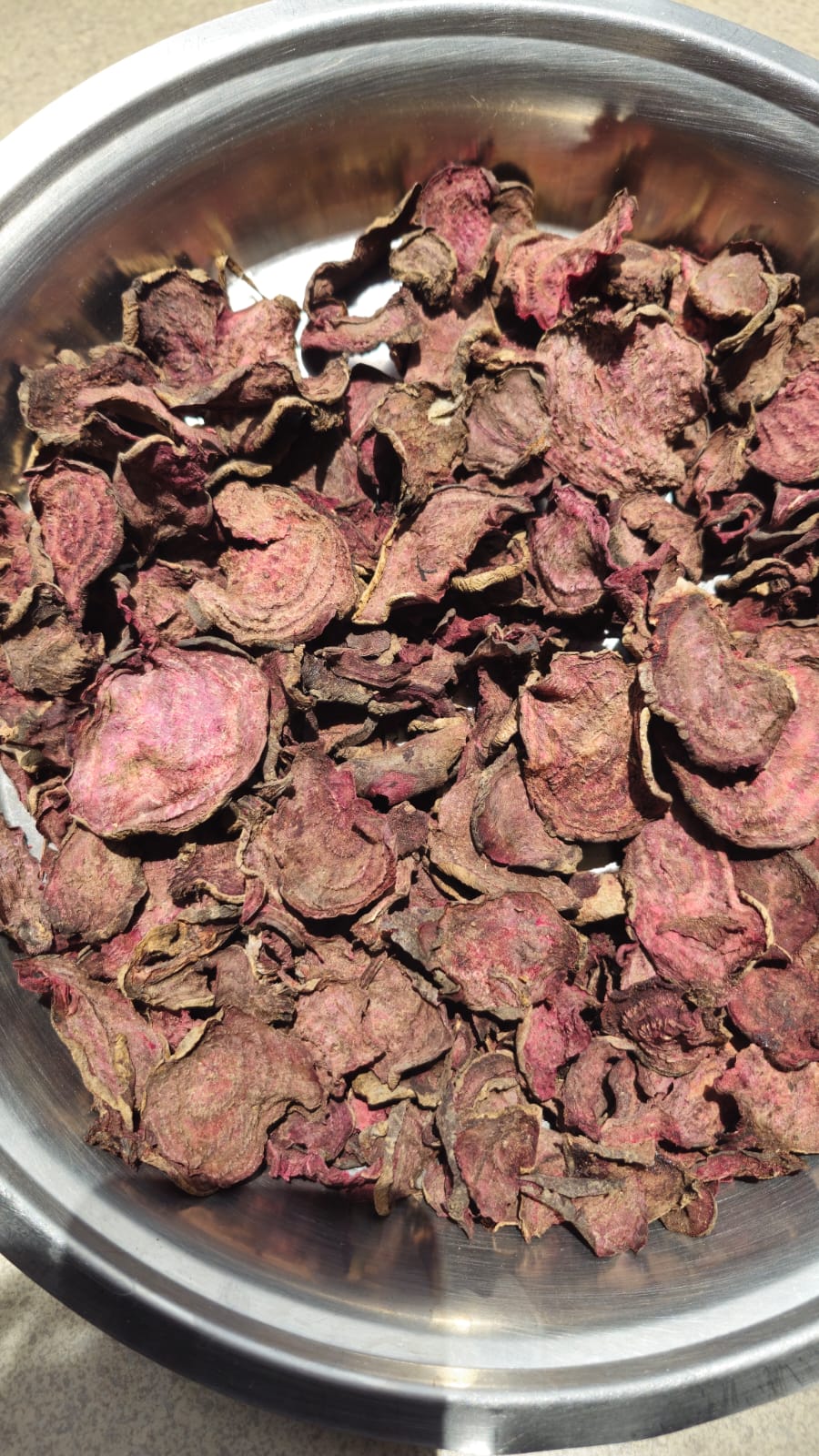 Organic Beetroot Flakes and natural beetroot ingredients from SwaadAmrits